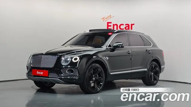 Bentley Bentayga 2018 — photo 1