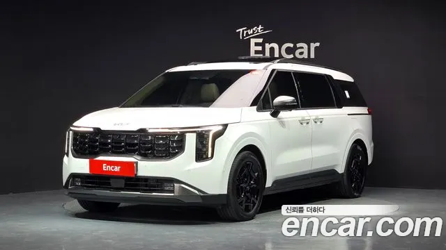 Kia Canival 2025 — photo 1