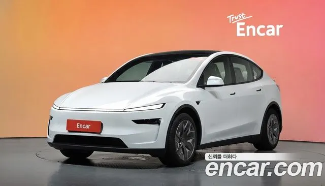 Tesla Model Y 2026 — photo 1