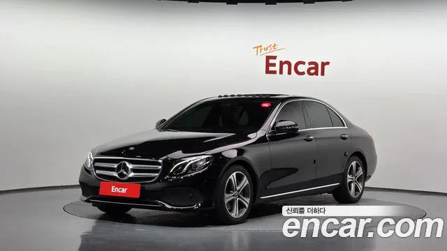 Mercedes-Benz E-Class 2019 — photo 1