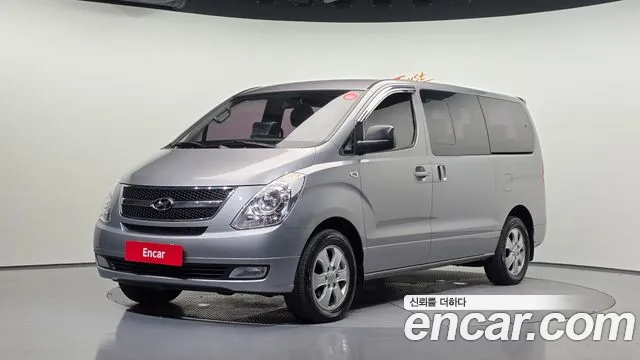 Hyundai Starex 2015 — photo 1