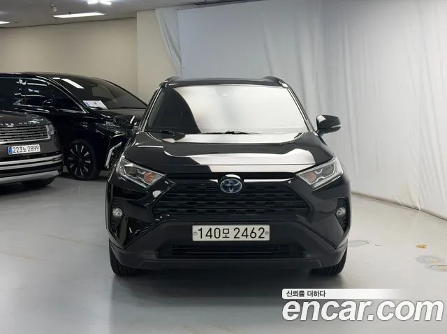 Toyota RAV4 2021 — photo 1