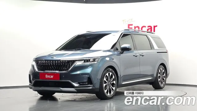 Kia Canival 2021 — photo 1