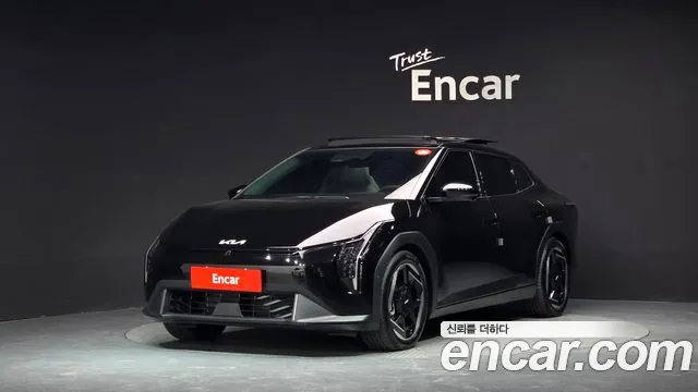 Kia EV4 2026 — photo 1