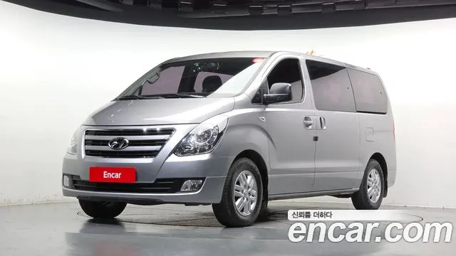 Hyundai Starex 2016 — photo 1