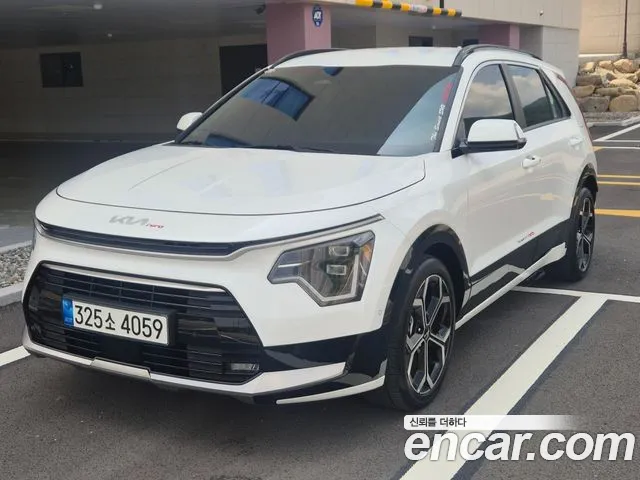 Kia Niro 2022 — photo 1