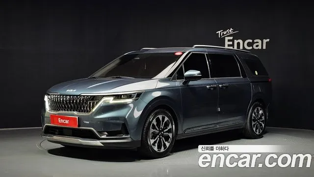 Kia Canival 2022 — photo 1