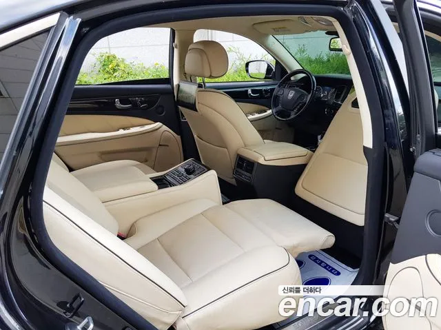 Hyundai Equus 2014 — photo 1