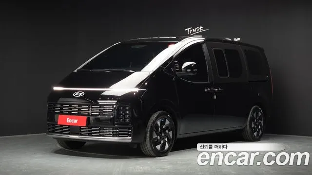 Hyundai Staria 2026 — photo 1