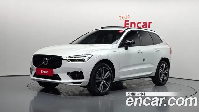 Volvo XC60 2021 — photo 1