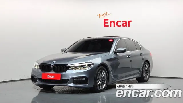 BMW 5-Series 2018 — photo 1
