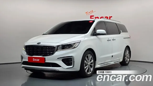 Kia Canival 2019 — photo 1