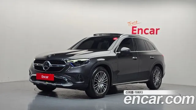 Mercedes-Benz GLC-Class 2023 — photo 1
