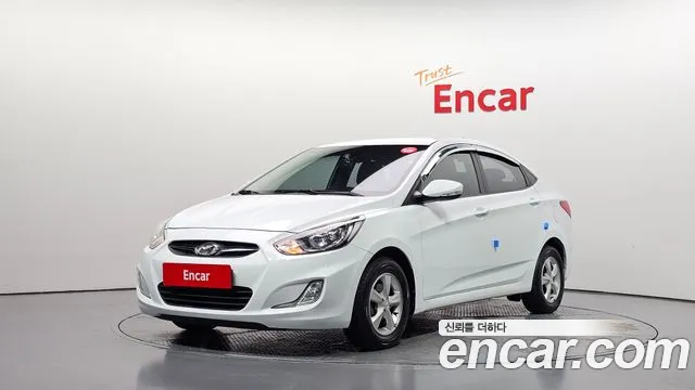 Hyundai Accent 2015 — photo 1