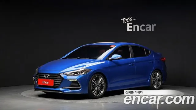 Hyundai AVANTE 2017 — photo 1