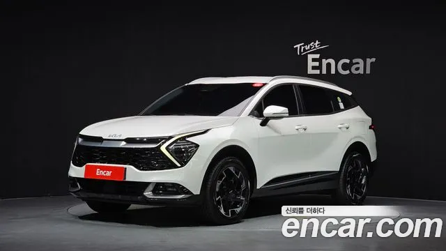 Kia Sportage 2023 — photo 1