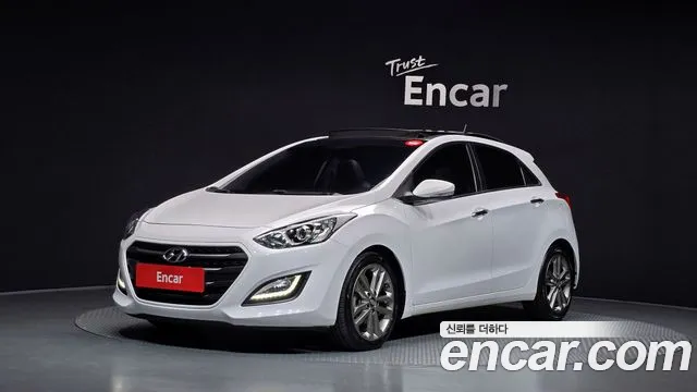 Hyundai i30 2015 — photo 1