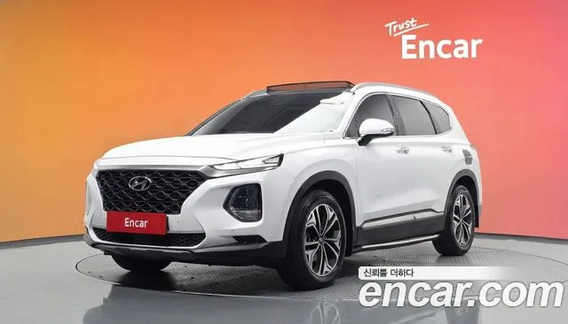 Hyundai Santafe 2019 — photo 1