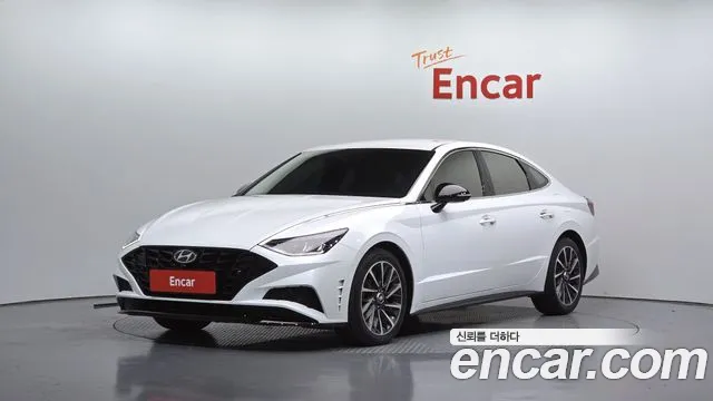 Hyundai Sonata 2022 — photo 1