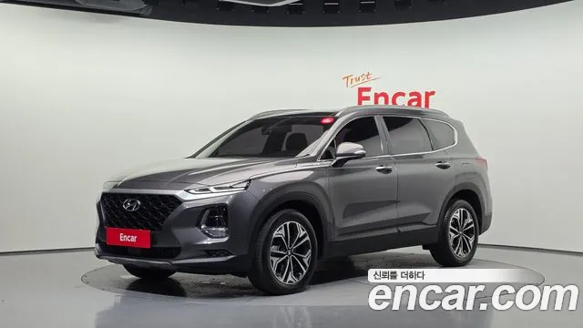 Hyundai Santafe 2019 — photo 1