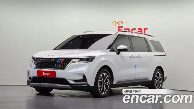 Kia Canival 2021 — photo 1