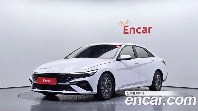 Hyundai AVANTE 2024 — photo 1