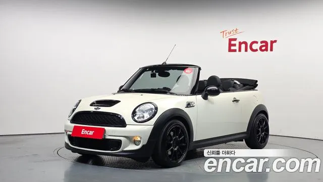 Mini Cooper Convertible 2014 — photo 1