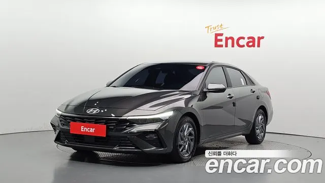 Hyundai AVANTE 2024 — photo 1