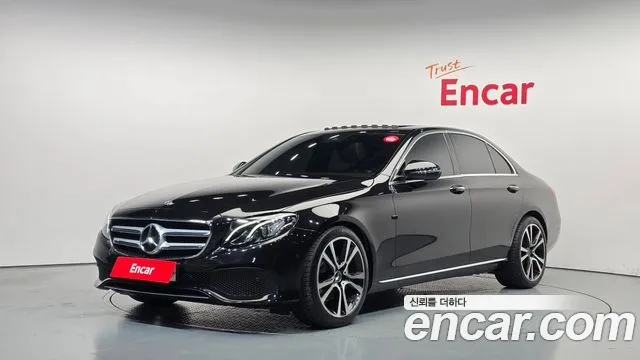 Mercedes-Benz E-Class 2018 — photo 1