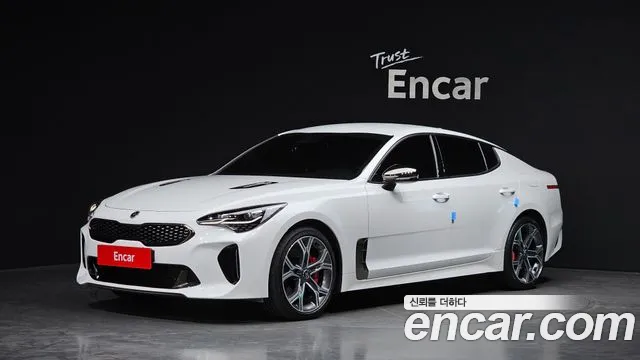 Kia Stinger 2019 — photo 1