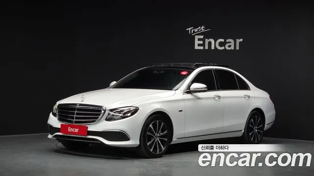 Mercedes-Benz E-Class 2019 — photo 1