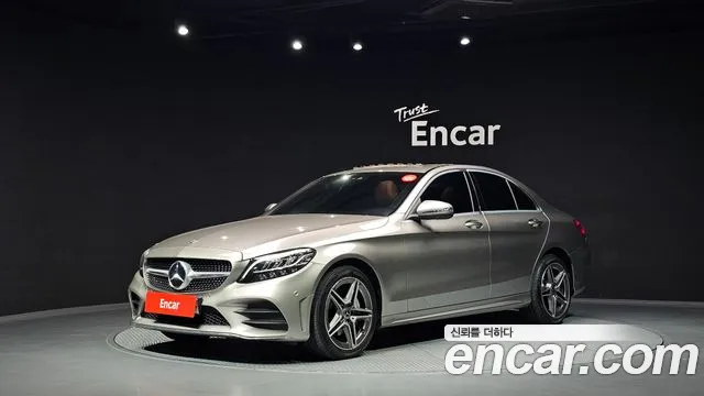 Mercedes-Benz C-Class 2019 — photo 1