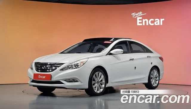 Hyundai Sonata 2010 — photo 1