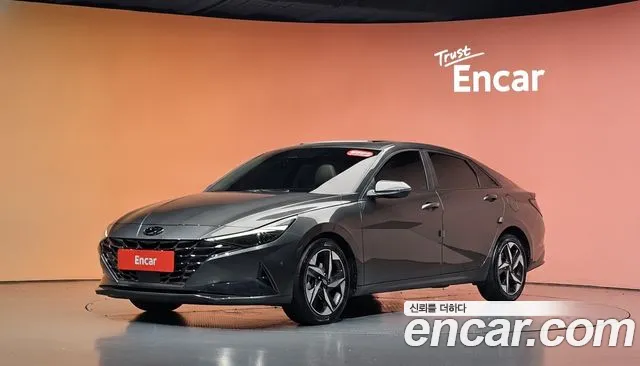 Hyundai AVANTE 2021 — photo 1