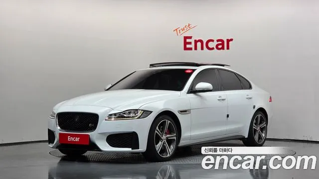 Jaguar XF 2017 — photo 1