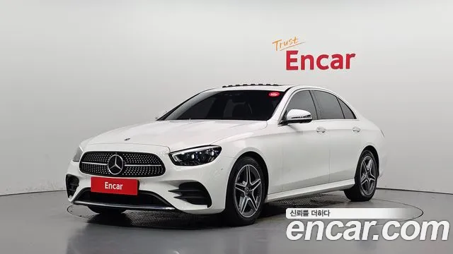 Mercedes-Benz E-Class 2023 — photo 1