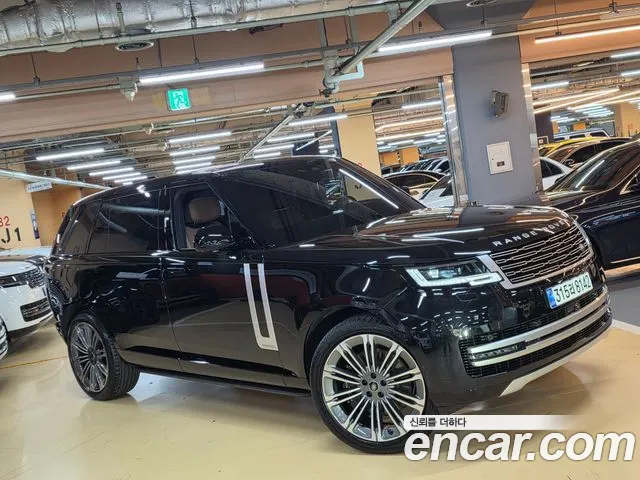 Land Rover Range Rover 2025 — photo 1
