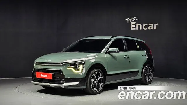 Kia Niro 2022 — photo 1