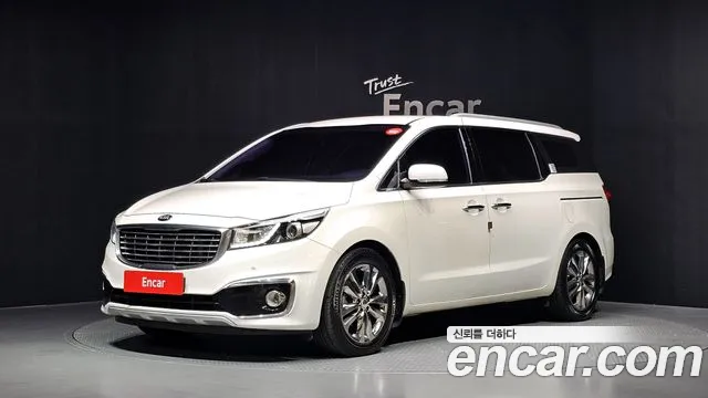 Kia Canival 2017 — photo 1