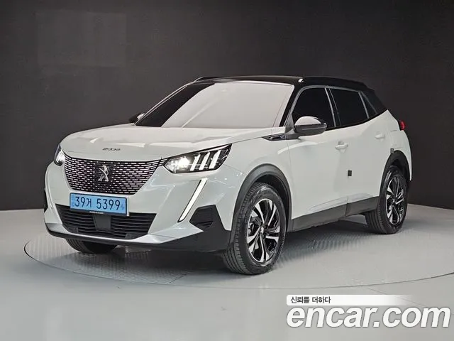 Peugeot 2008 2023 — photo 1