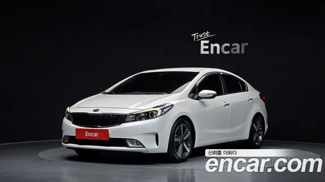 Kia K3 2016 — photo 1