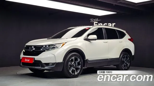 Honda CR-V 2017 — photo 1