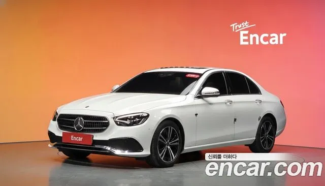 Mercedes-Benz E-Class 2021 — photo 1