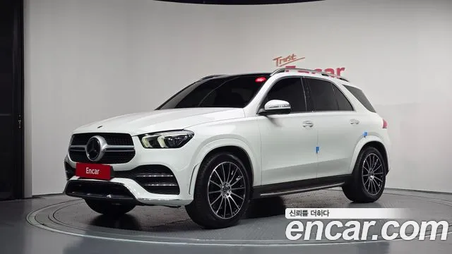 Mercedes-Benz GLE-Class 2021 — photo 1