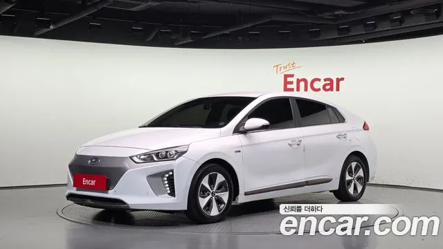 Hyundai Ioniq 2018 — photo 1