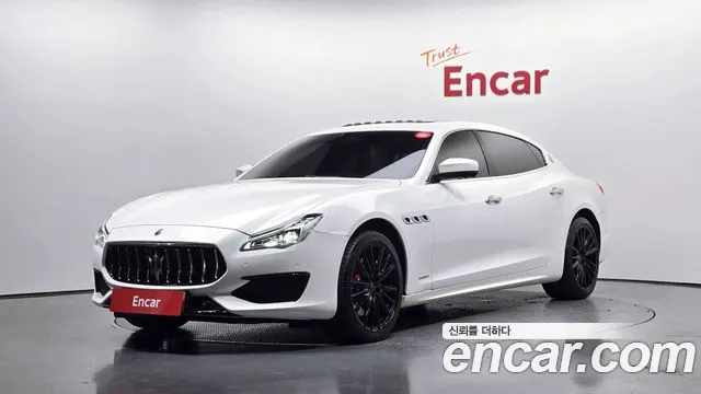 Maserati Quattroporte 2019 — photo 1