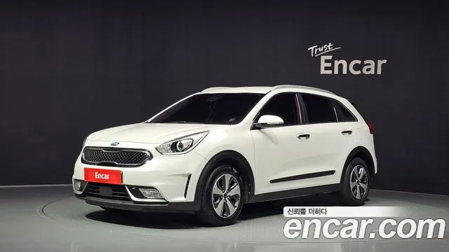 Kia Niro 2017 — photo 1