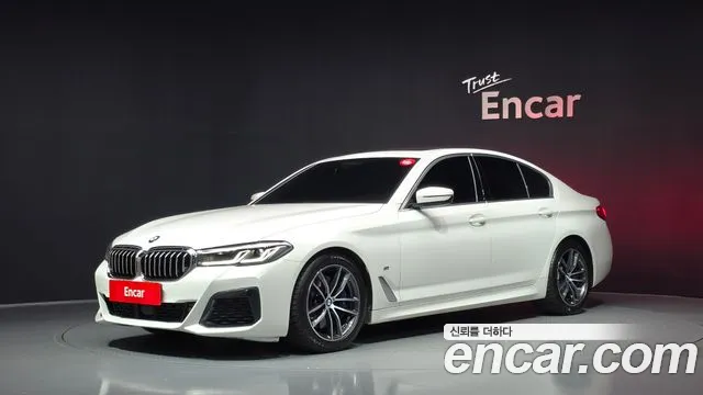 BMW 5-Series 2021 — photo 1