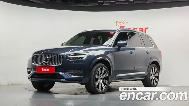 Volvo XC90 2022 — photo 1