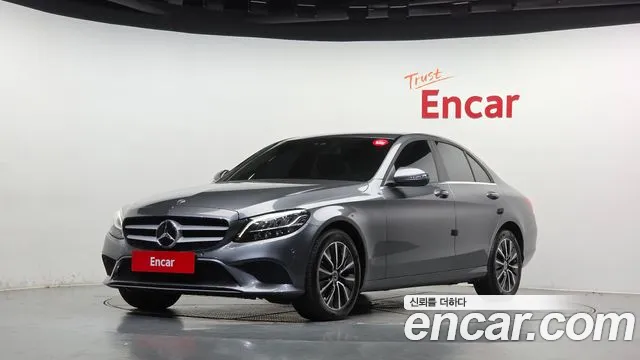 Mercedes-Benz C-Class 2019 — photo 1